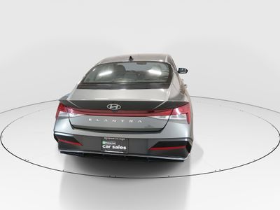 2025 Hyundai Elantra - Photo 6