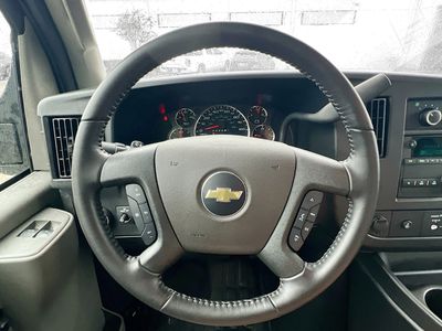 2022 Chevrolet Express 3500 — photo 14 view