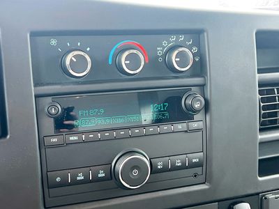 2022 Chevrolet Express 3500 — photo 22 view