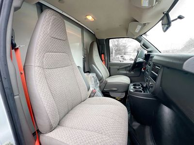 2022 Chevrolet Express 3500 — photo 25 view