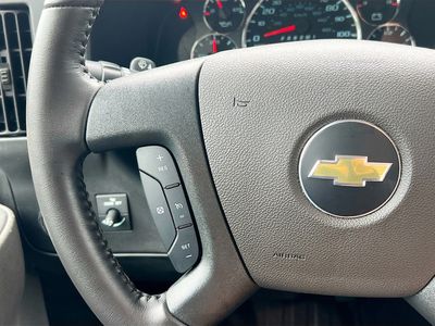 2022 Chevrolet Express 3500 — photo 15 view