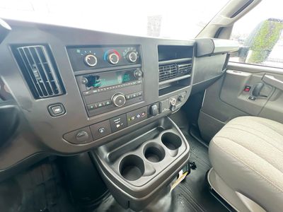 2022 Chevrolet Express 3500 — photo 20 view