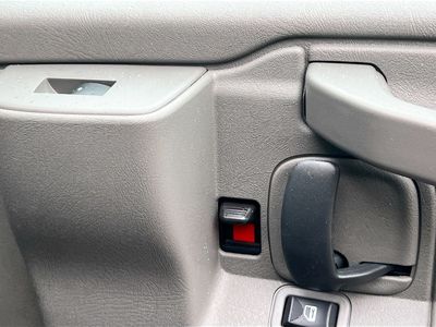 2022 Chevrolet Express 3500 — photo 26 view