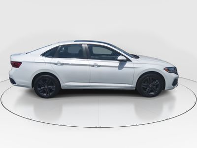 2023 Volkswagen Jetta - Photo 8