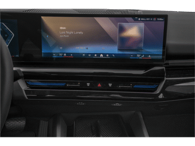 2026 BMW 5 Series — photo 7 view