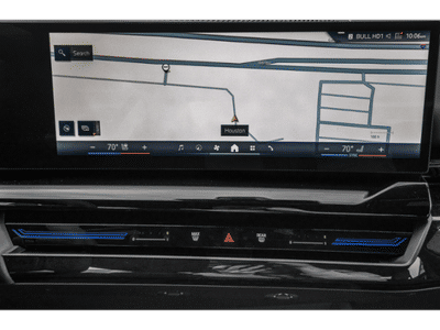 2026 BMW 5 Series — photo 13 view