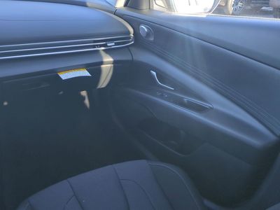 2026 Hyundai ELANTRA — photo 17 view