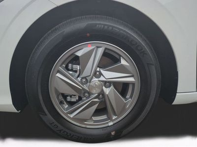 2026 Hyundai ELANTRA — photo 11 view