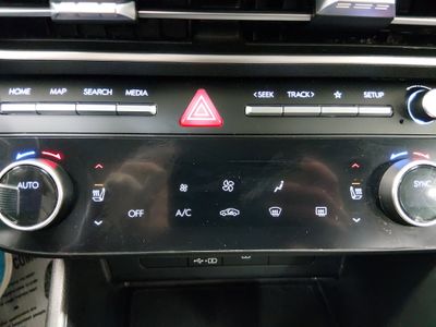 2024 Hyundai Sonata - Photo 17