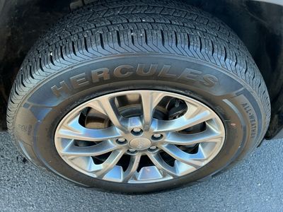 2019 Jeep Cherokee - Photo 8
