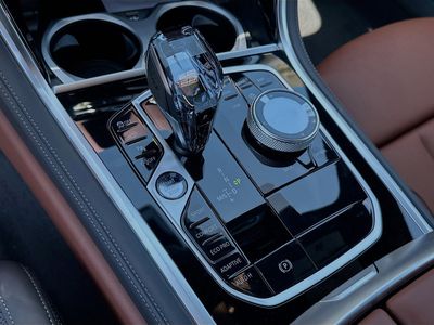 2026 BMW 8 Series — photo 14 view