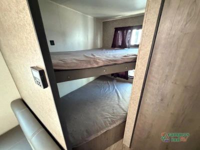 2021 Highland Ridge RV Open Range — photo 24 view