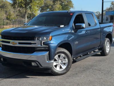 2021 Chevrolet Silverado 1500 LT in Blue — front three-quarter view