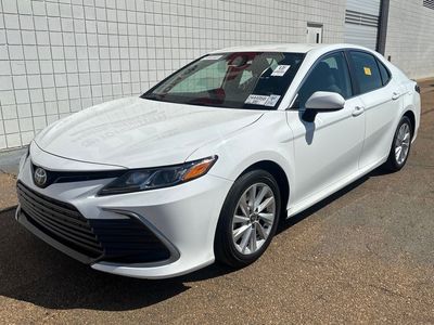 2023 Toyota Camry - Photo 1