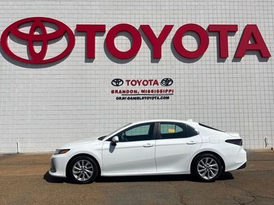 2023 Toyota Camry - Photo 4