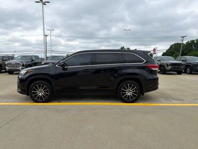 2017 Toyota Highlander — interior view