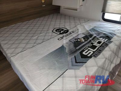 2025 Cruiser MPG — photo 47 view