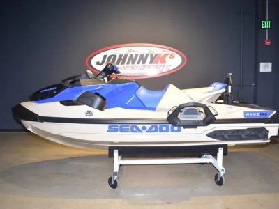 2026 Sea-Doo Wake™ Pro 230 — front three-quarter view