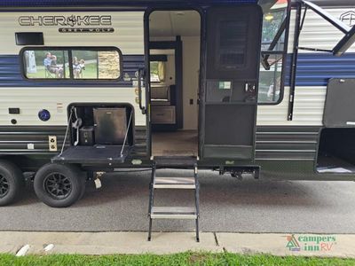 2026 Forest River RV Cherokee Grey Wolf - Photo 9