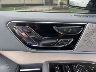 2022 Lincoln Navigator - Photo 14