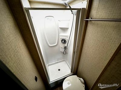2017 Itasca Navion — photo 12 view