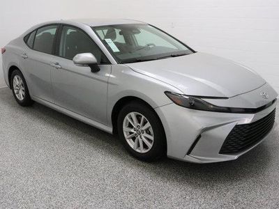 2025 Toyota Camry FWD - Photo 4
