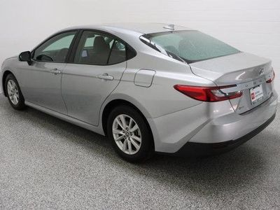 2025 Toyota Camry FWD - Photo 9