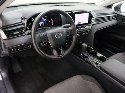 2025 Toyota Camry FWD - Photo 13
