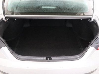 2025 Toyota Camry FWD - Photo 31