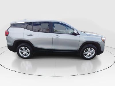 2024 GMC Terrain — photo 8 view