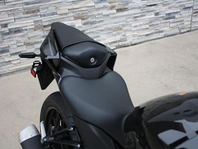2026 Yamaha YZF-R3 - Photo 9