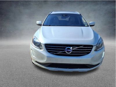 2017 Volvo XC60 Inscription in White — front three-quarter view