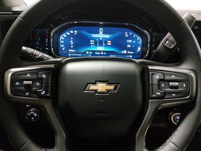 2023 Chevrolet Silverado 1500 — photo 12 view