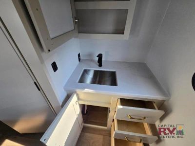 2027 Grand Design Influence — photo 30 view