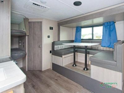 2023 Coachmen RV Catalina Summit Series 7 - Photo 10