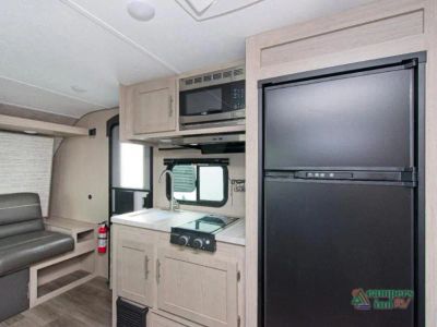 2023 Coachmen RV Catalina Summit Series 7 - Photo 13