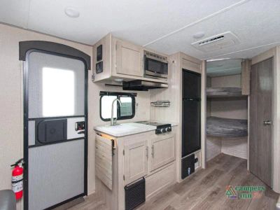 2023 Coachmen RV Catalina Summit Series 7 - Photo 12