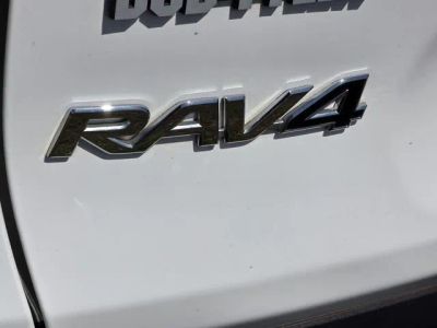 2025 Toyota RAV4 - Photo 15