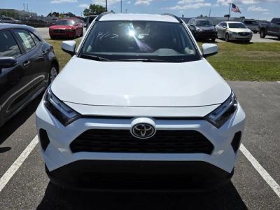 2025 Toyota RAV4 - Photo 2