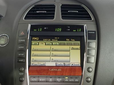 2010 Lexus ES — photo 19 view