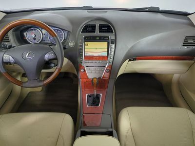 2010 Lexus ES — photo 16 view