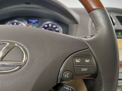 2010 Lexus ES — photo 32 view
