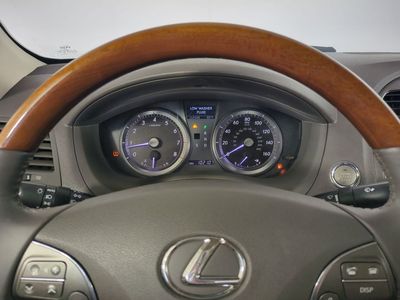 2010 Lexus ES — photo 33 view