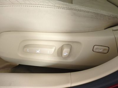 2010 Lexus ES — photo 21 view