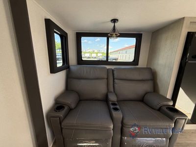 2025 Shasta RVs i-5 Edition - Photo 11