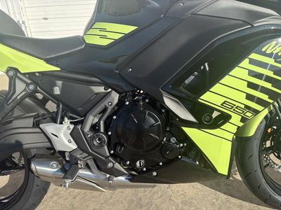 2026 Kawasaki Ninja 650 ABS - Photo 8