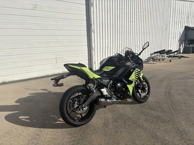 2026 Kawasaki Ninja 650 ABS - Photo 4