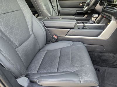 2024 Toyota Tundra - Photo 9