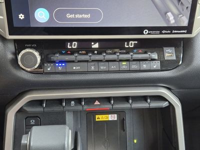 2024 Toyota Tundra - Photo 13