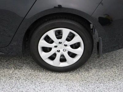 2024 Toyota Corolla FWD - Photo 10